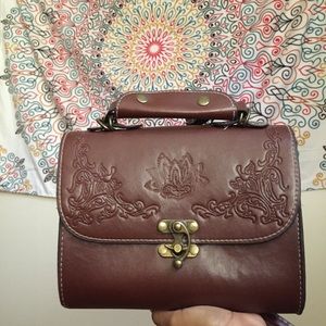 Cute vintage crossbody